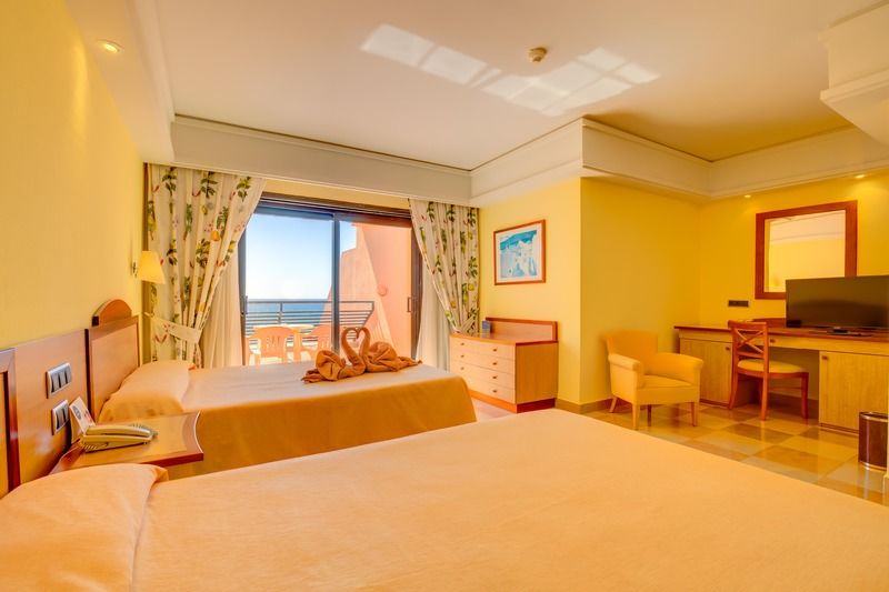 Sbh Crystal Beach Hotel & Suites - Adults Only Κόστα Κάλμα Εξωτερικό φωτογραφία
